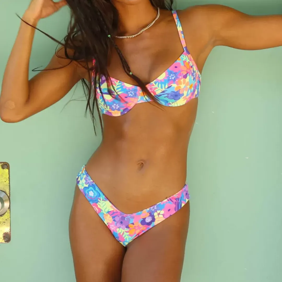 Bikini Bottoms Cheeky V Bikini Bottom – Rainbow Jungle<Kulani Kinis Flash Sale