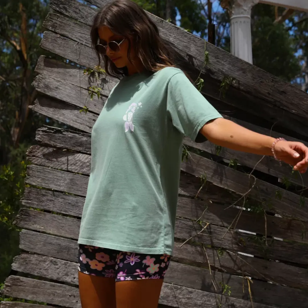 Mermaid Meadows Boyfriend Tee – Sage Green<Kulani Kinis Best Sale